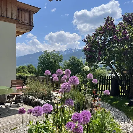 Haus Rosenheim アパート